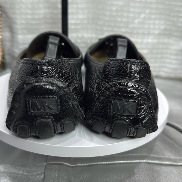 (Q7) MICHAEL KORS women's leather ballet flats, size 9M with Gold Accents - Picture 5 of 13